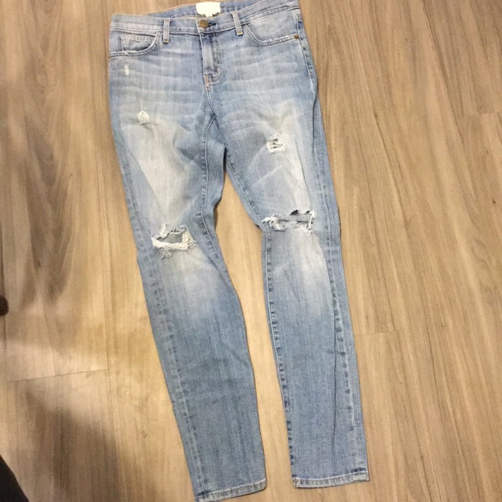 Current/Elliott distressed skinny jeans!